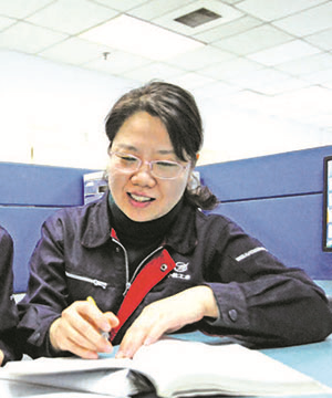 自主创新的航门女将——记心博官方网页版_心博（中国）导弹院总体所首席专家章惠君